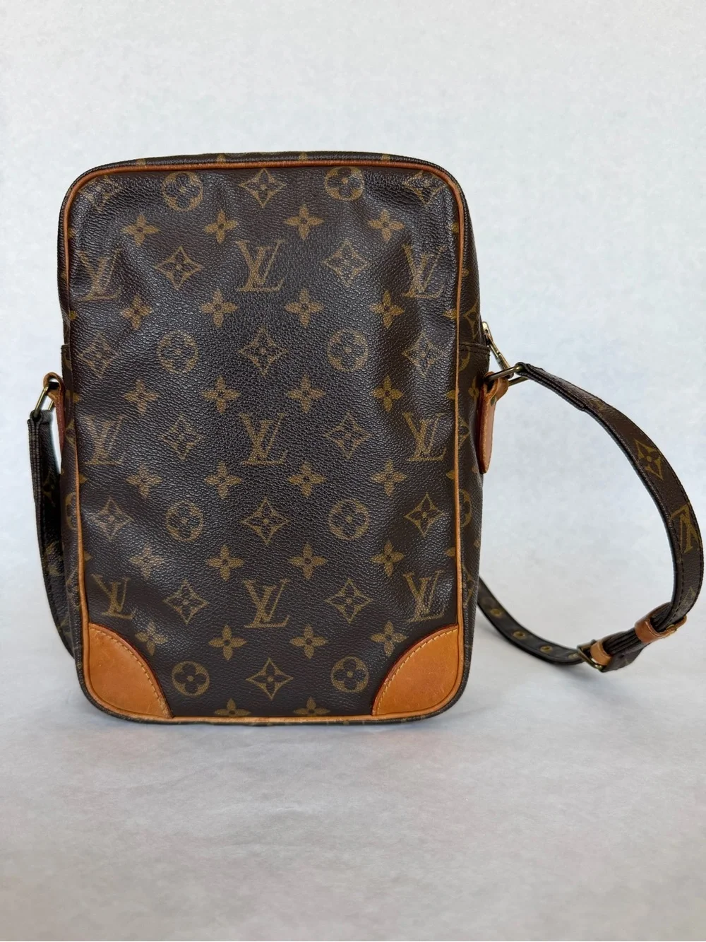 Vintage Louis Vuitton Danube GM Monogram Crossbody Messenger Bag